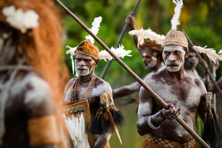 Mengintip Keunikan Budaya Papua: Dari Asmat Hingga Huli Wig